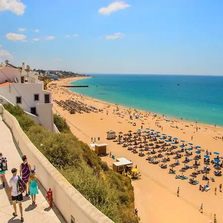 شقة Luxury 3 Bedroom Apartment, Pool Garden Views *